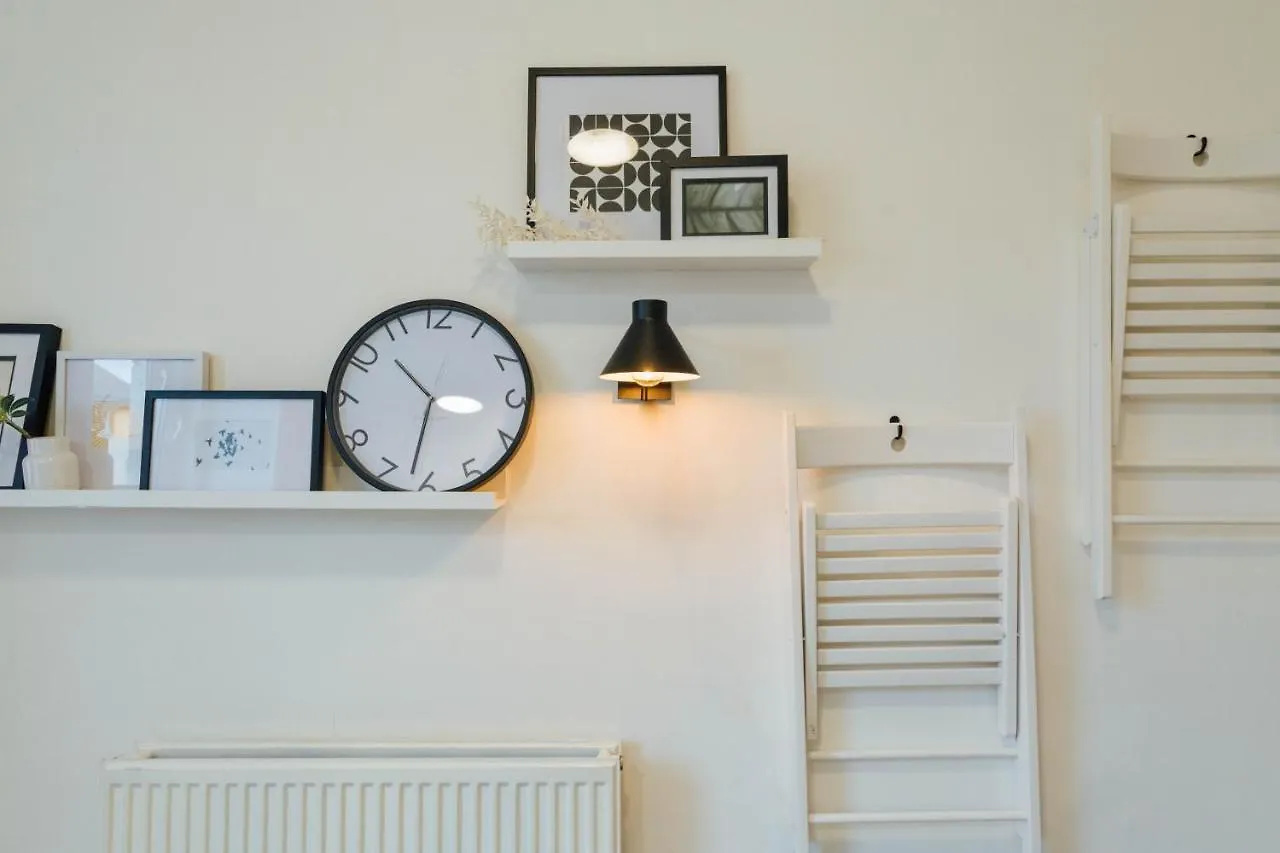 Stylish And Comfortable City Centre Apartment Edinburgh